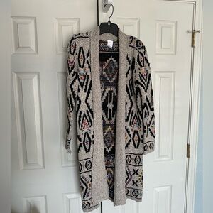 Women's Aztec Patterned Long Cardigan Sweater size M